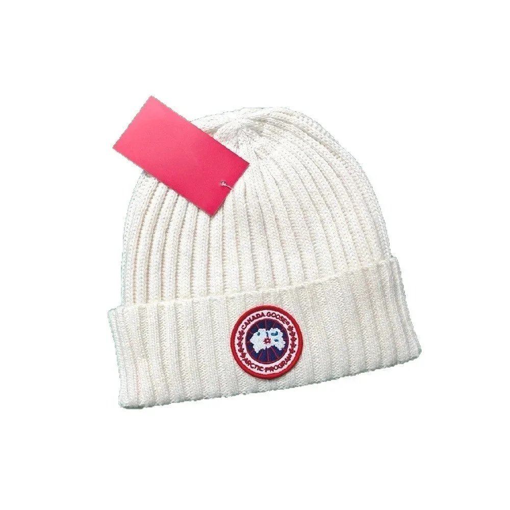 047#白色