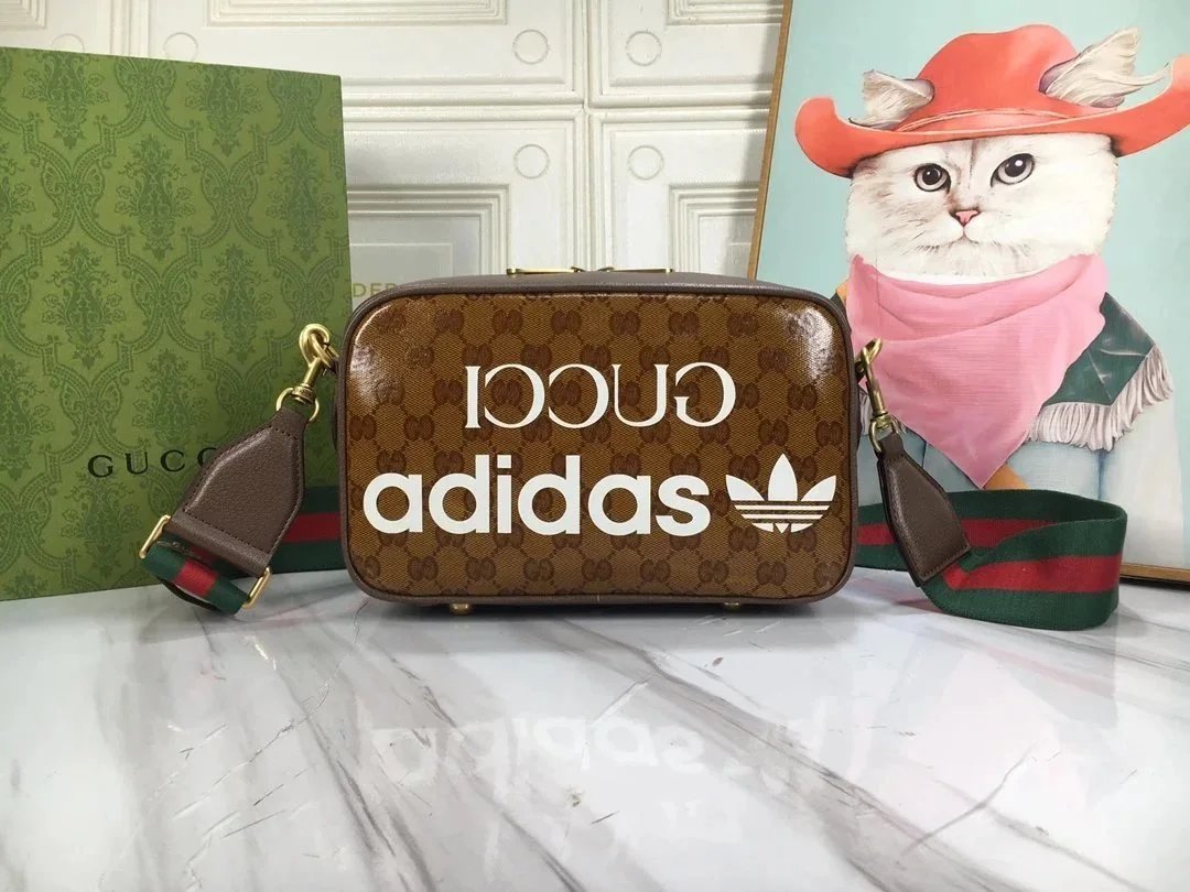 702427-3
