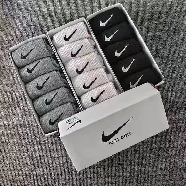 5双灰色长筒袜