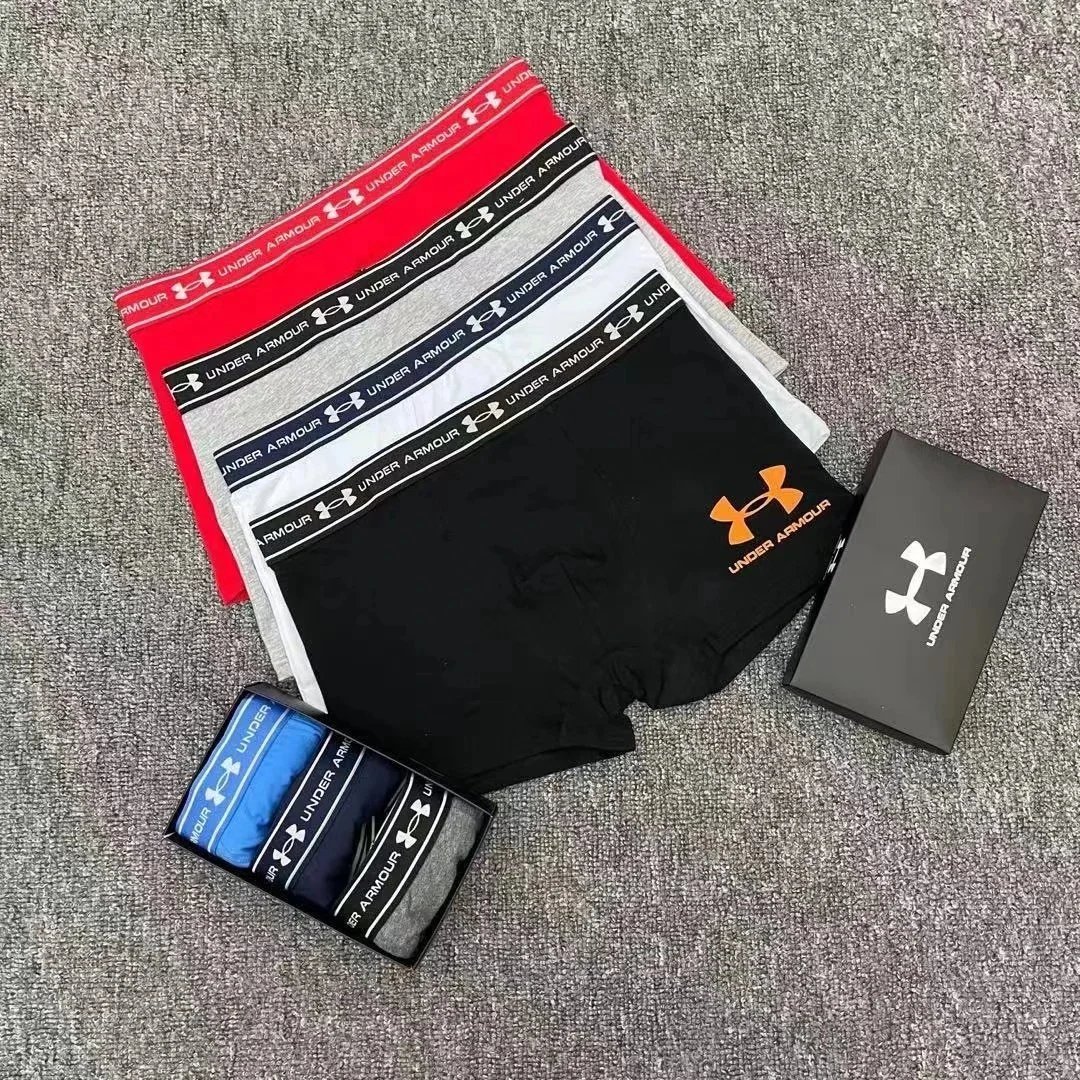 UNDER ARMOUR  四条装